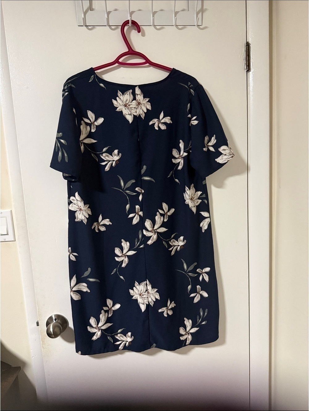 Dynamite Navy Floral Midi Dress with Cream Flowers - Picture 2 of 2